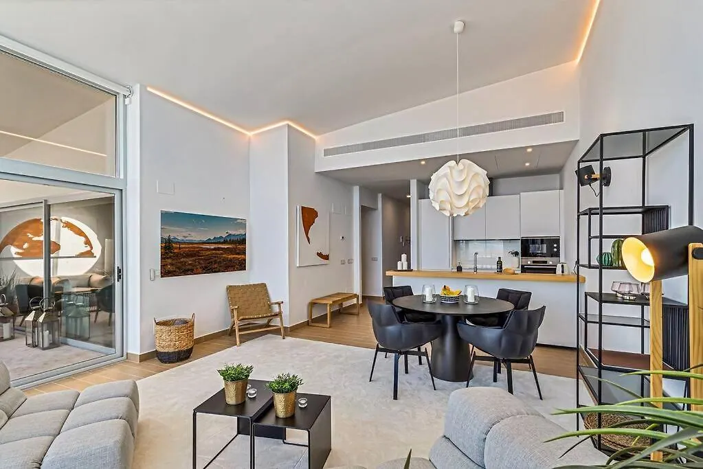 Stunning Luxurious Penthouse With Panoramic Views. Apartment Fuengirola