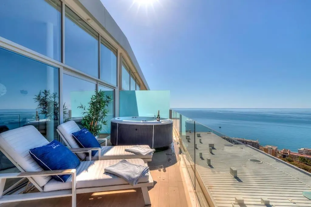 Stunning Luxurious Penthouse With Panoramic Views. Apartment Fuengirola
